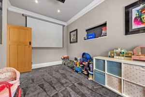 Photo 17- click for photo gallery